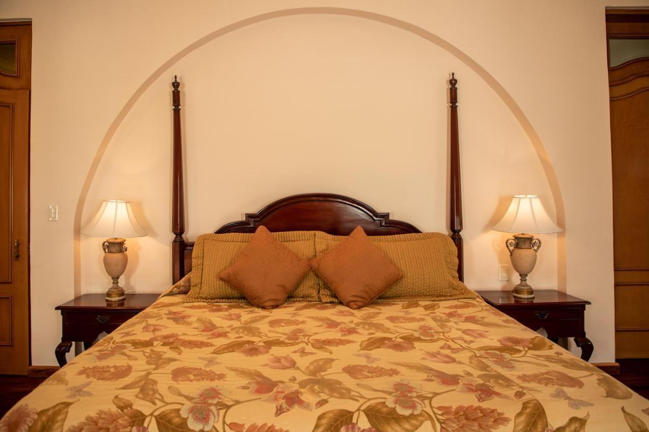 Hotel Real Hacienda Santo Tomas Colonia Gustavo Baz Prada 外观 照片